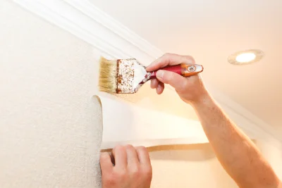 Pose de papier peint à Bugny — revêtements muraux et toiles de verre